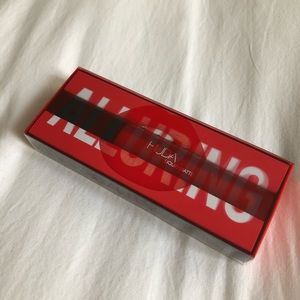 BRAND NEW Huda Liquid Matte Lipgloss “Alluring”